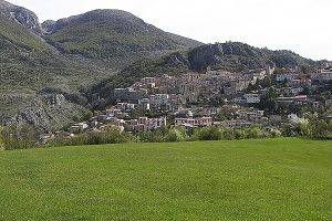 Parco_Nazionale_d'Abruzzo,_Lazio_e_Molise_-_panoramio_(2)